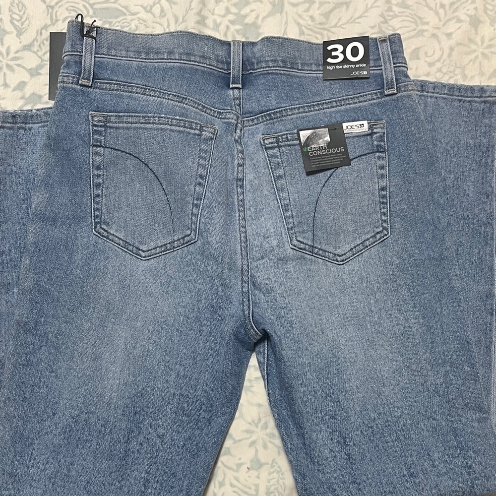Joe's Jeans High Rise Skinny Ankle - Picture 5 of 8